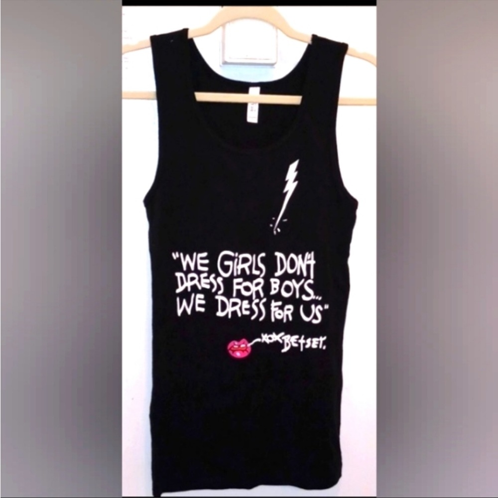 BETSEY JHONSON SLEEVELESS BLACK T-SHIRT